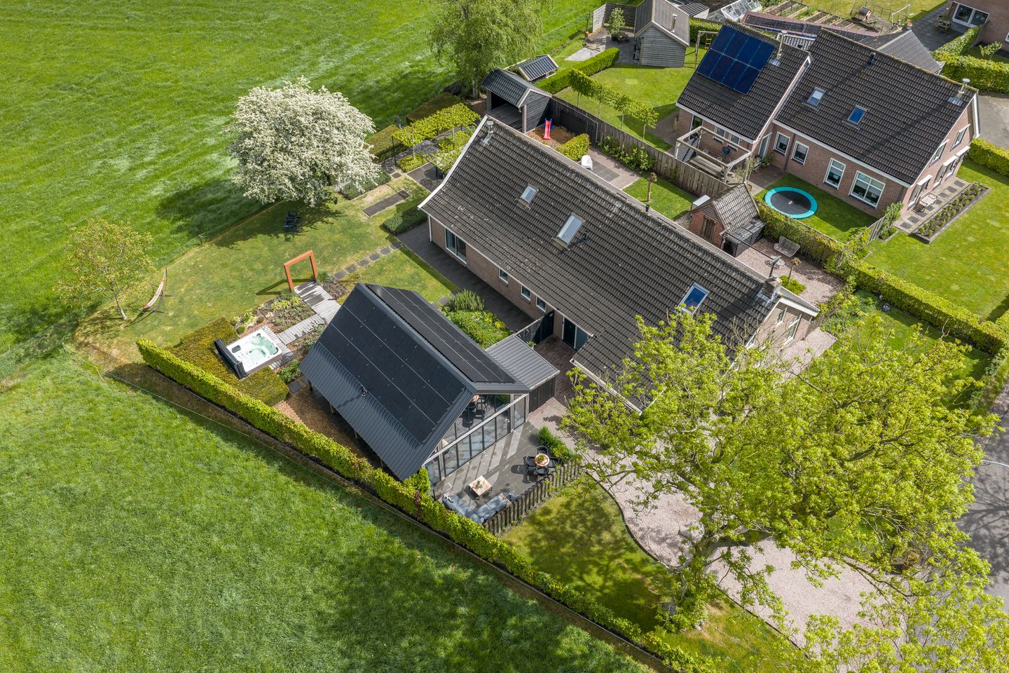 Spacious Farmhouse with Separate Guest Accommodation in Drenthe — 134