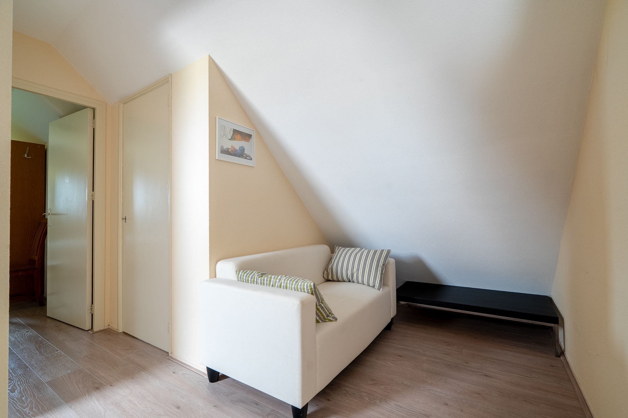 Spacious Farmhouse with Separate Guest Accommodation in Drenthe — 69