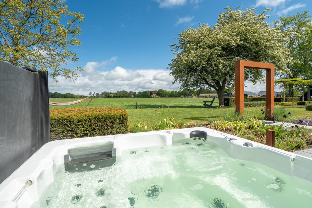 Spacious Farmhouse with Separate Guest Accommodation in Drenthe — 91