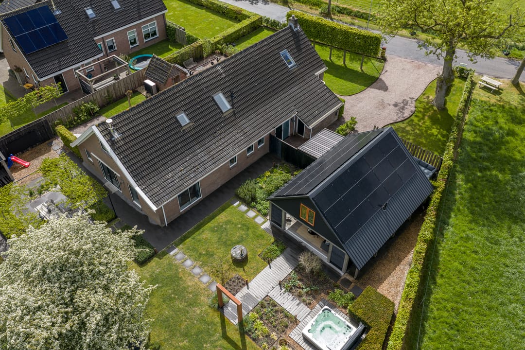 Spacious Farmhouse with Separate Guest Accommodation in Drenthe — 136