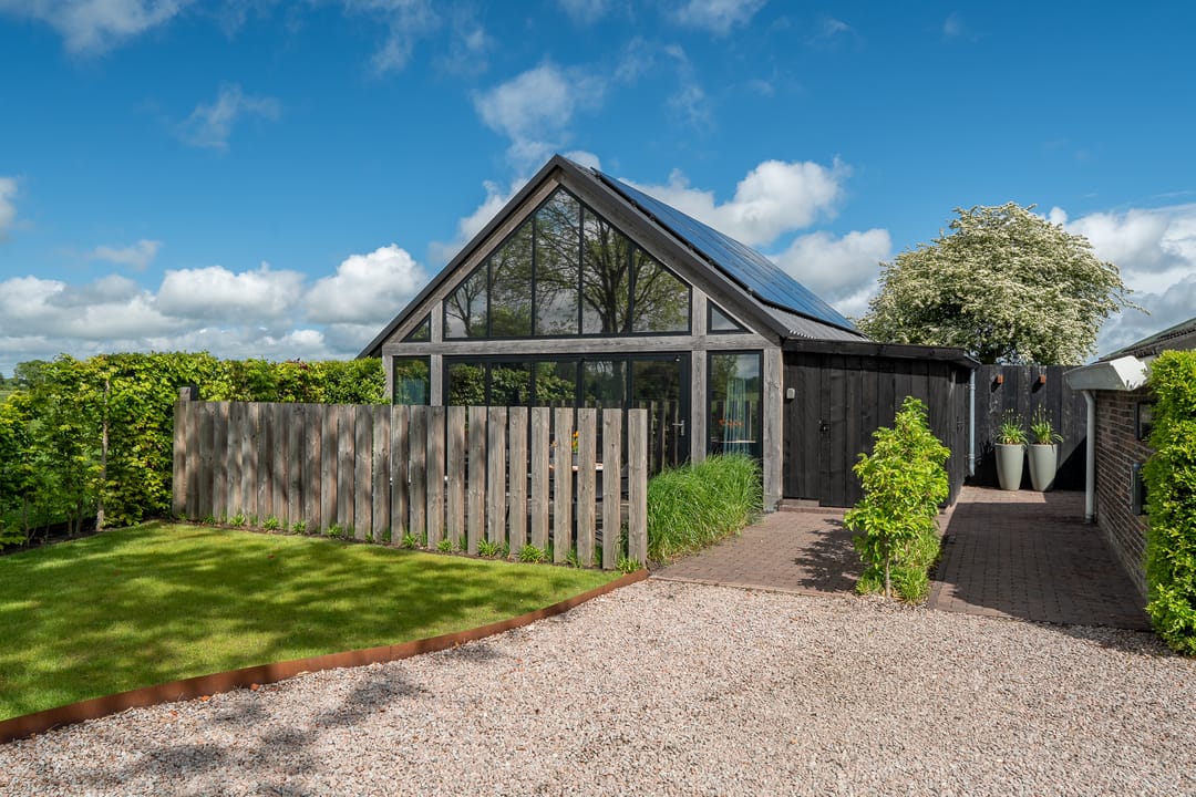 Spacious Farmhouse with Separate Guest Accommodation in Drenthe — 112