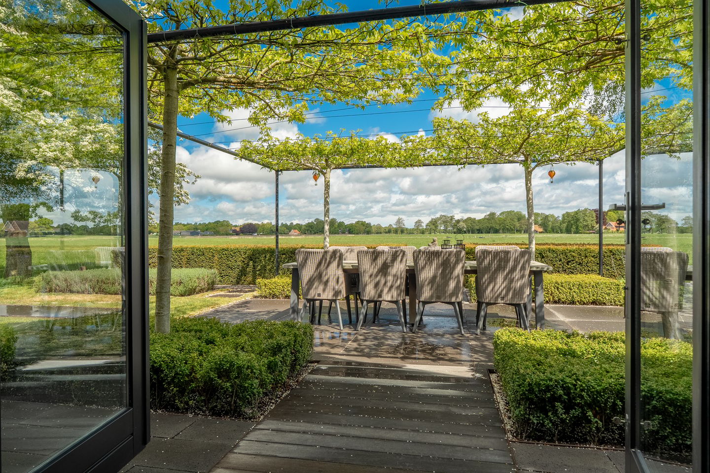 Spacious Farmhouse with Separate Guest Accommodation in Drenthe — 100