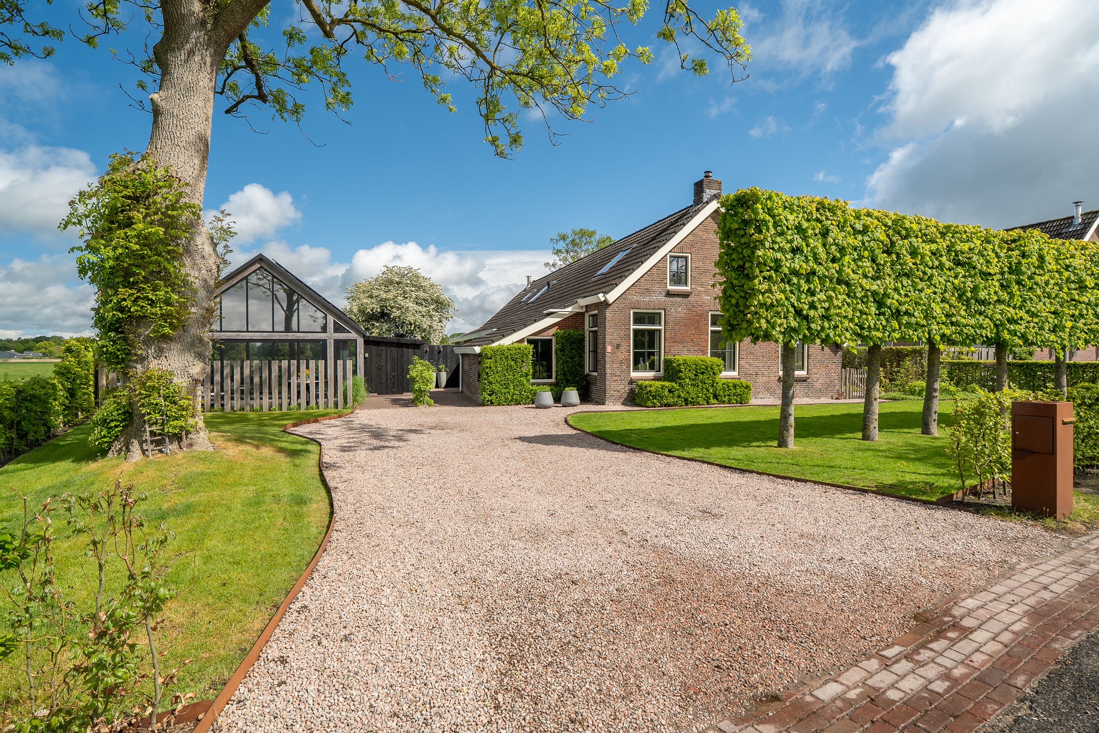 Spacious Farmhouse with Separate Guest Accommodation in Drenthe — 111