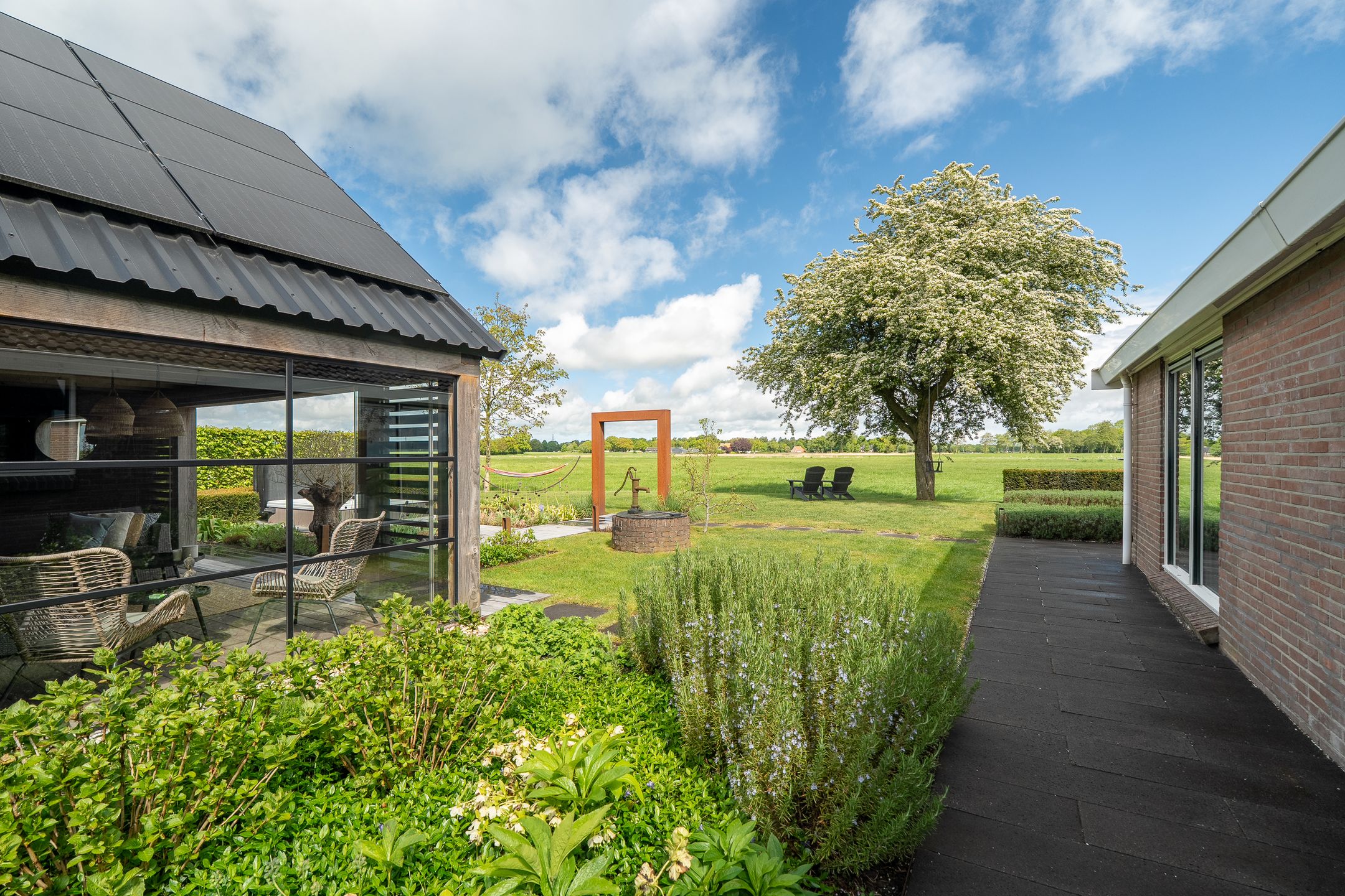 Spacious Farmhouse with Separate Guest Accommodation in Drenthe — 78