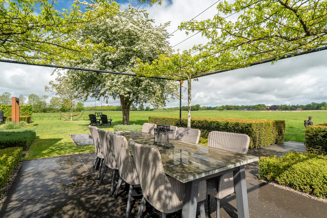 Spacious Farmhouse with Separate Guest Accommodation in Drenthe — 101