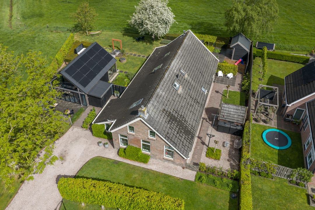 Spacious Farmhouse with Separate Guest Accommodation in Drenthe — 133