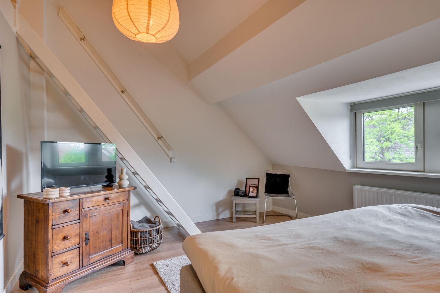 Foto 44 van Manresastraat 28