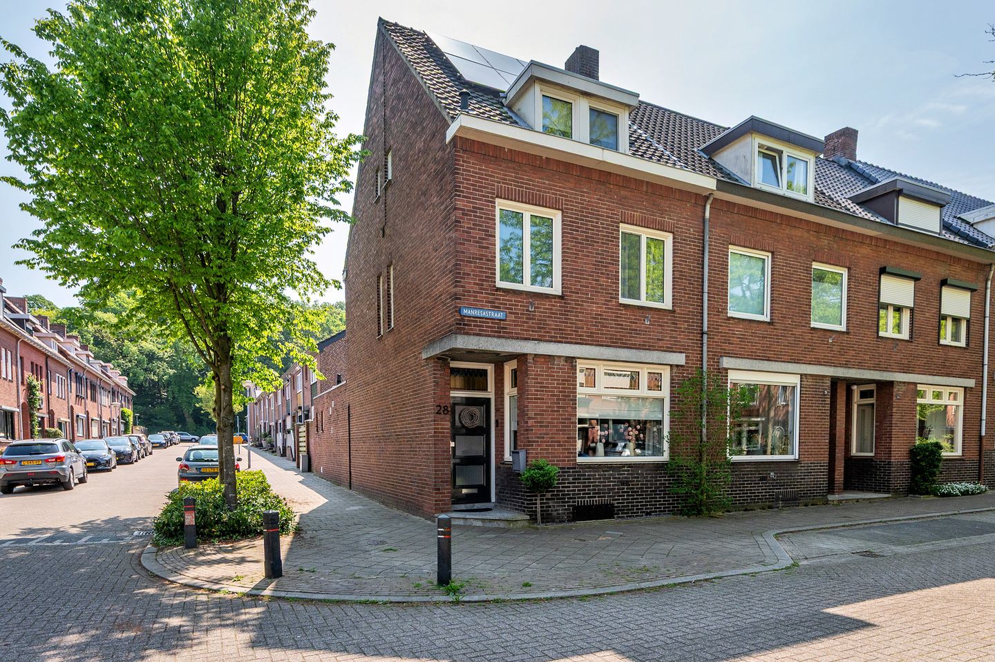 Foto 1 van Manresastraat 28