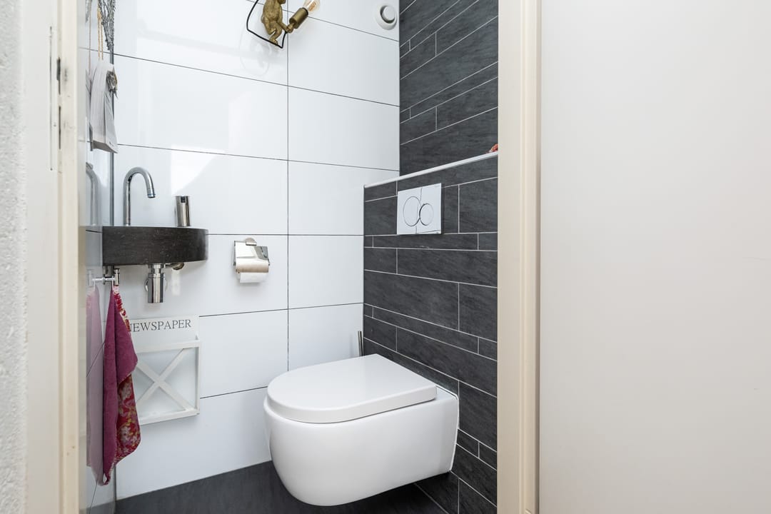 Spacious Terraced House with Solar Panels and Four Bedrooms in Oude-Tonge — 13