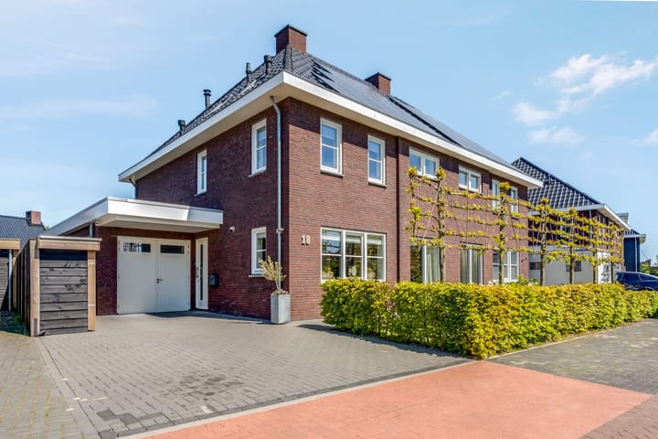 Foto 4 van Rietpluim 18