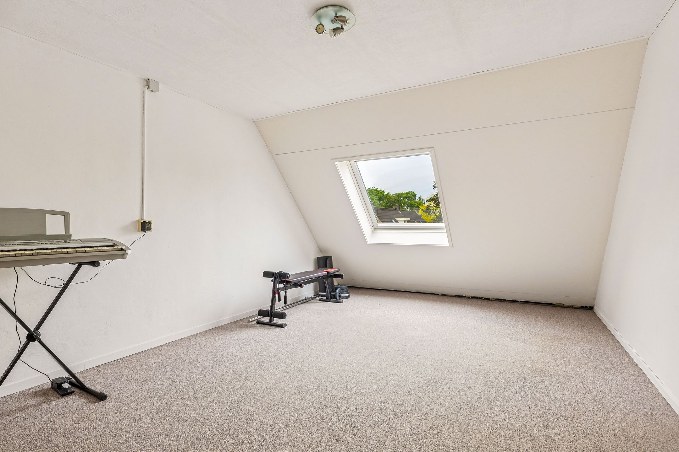 Spacious and Sustainable Family Home with Sunny Garden in Maaspoort — 24