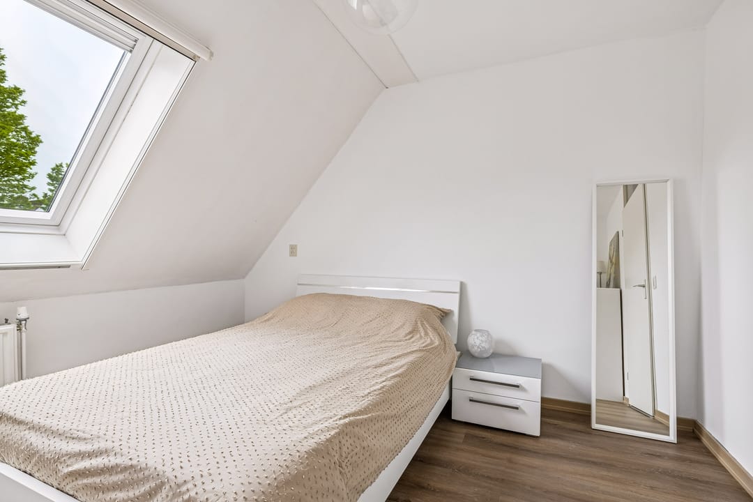 Spacious and Sustainable Family Home with Sunny Garden in Maaspoort — 17