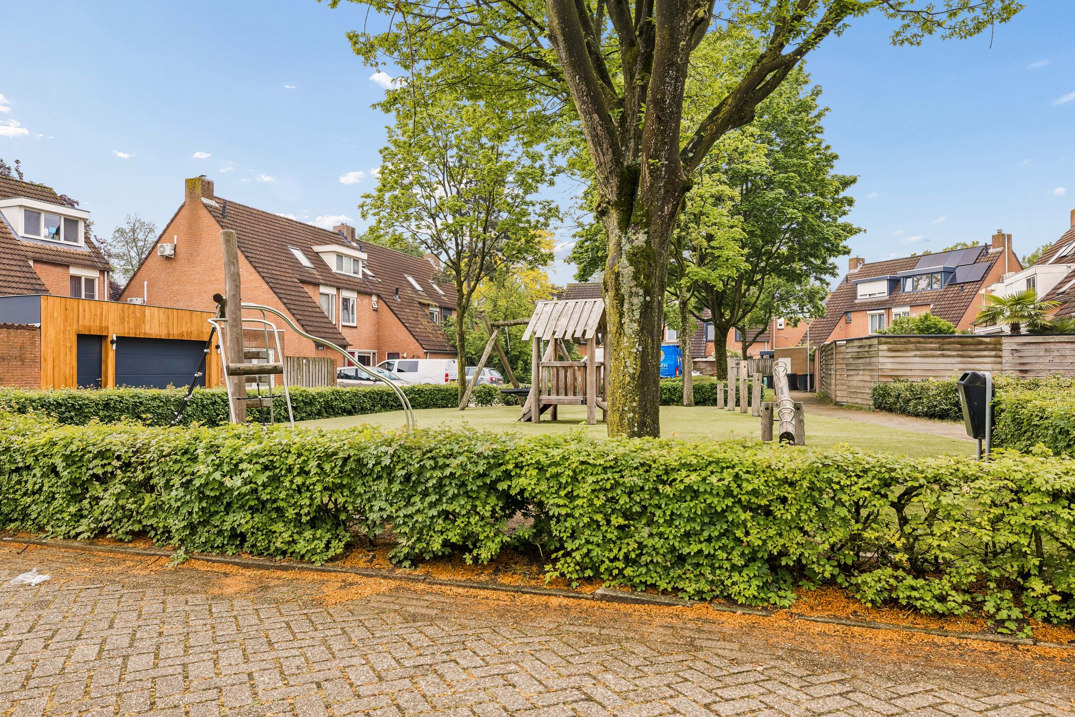 Spacious and Sustainable Family Home with Sunny Garden in Maaspoort — 33