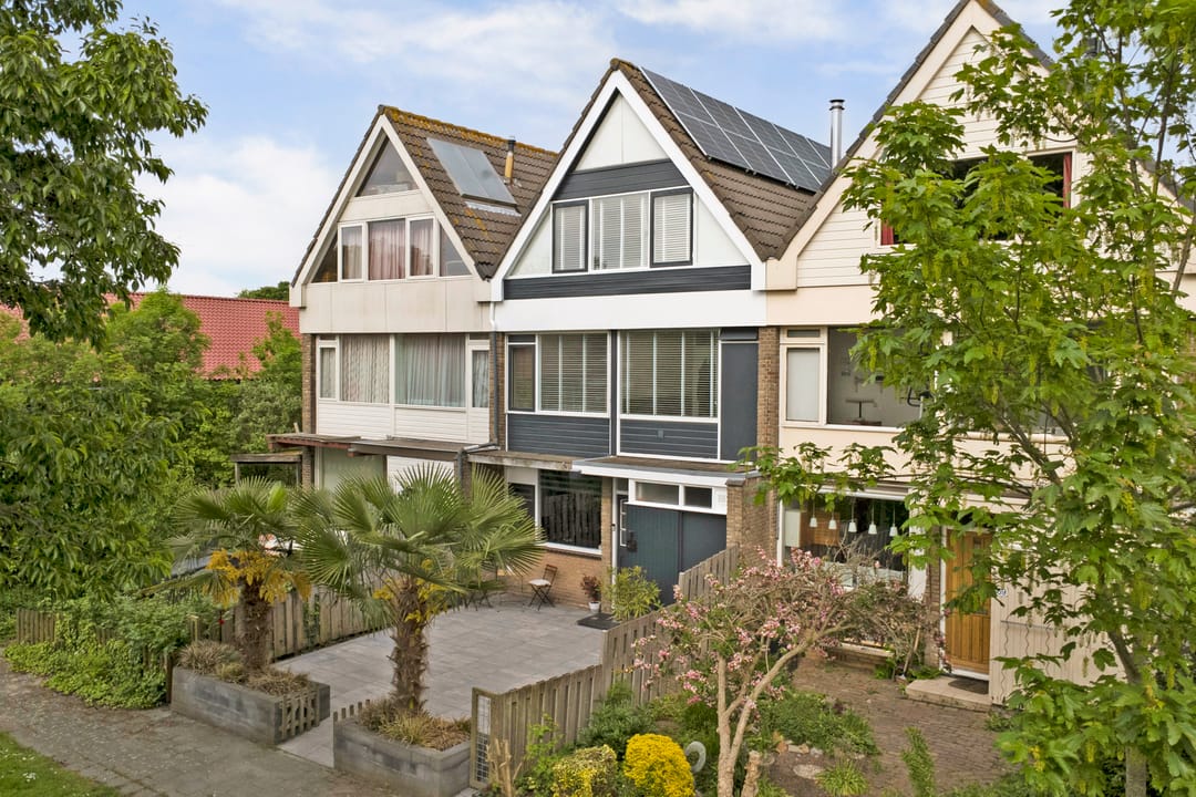 Photo 1 of van Naeldwijcklaan 67