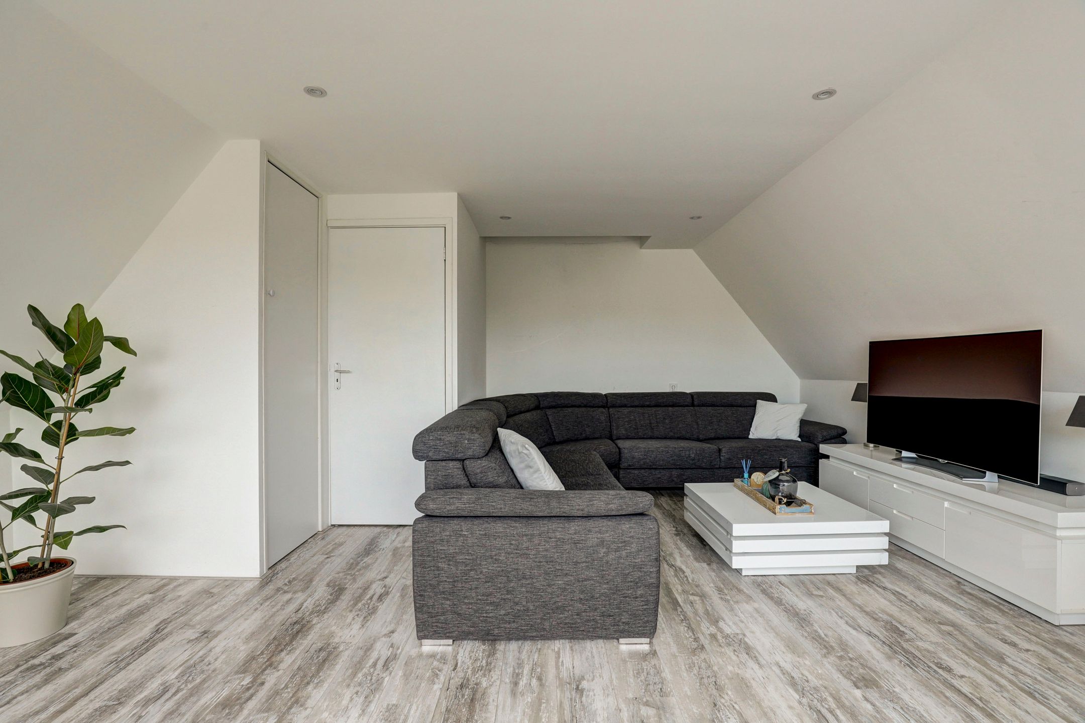 Photo 39 of van Naeldwijcklaan 67