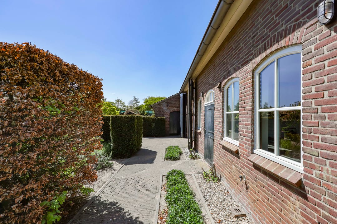 Spacious Country Farmhouse with Expansive Plot in Rural Haaren — 52