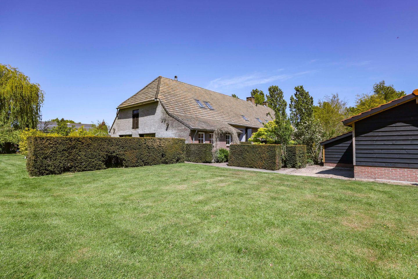 Spacious Country Farmhouse with Expansive Plot in Rural Haaren — 49