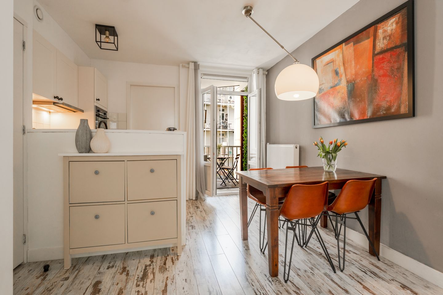 Photo 10 of Van Bossestraat 17-1