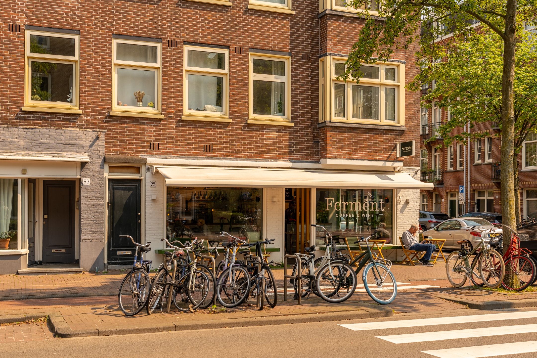 Photo 30 of Van Bossestraat 17-1