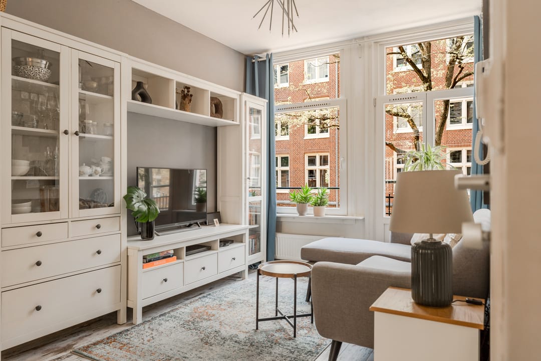 Photo 7 of Van Bossestraat 17-1