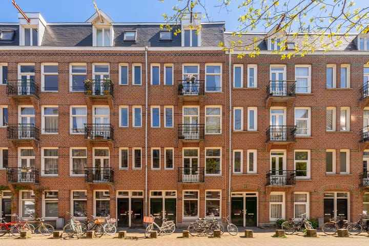 Photo 4 of Van Bossestraat 17-1
