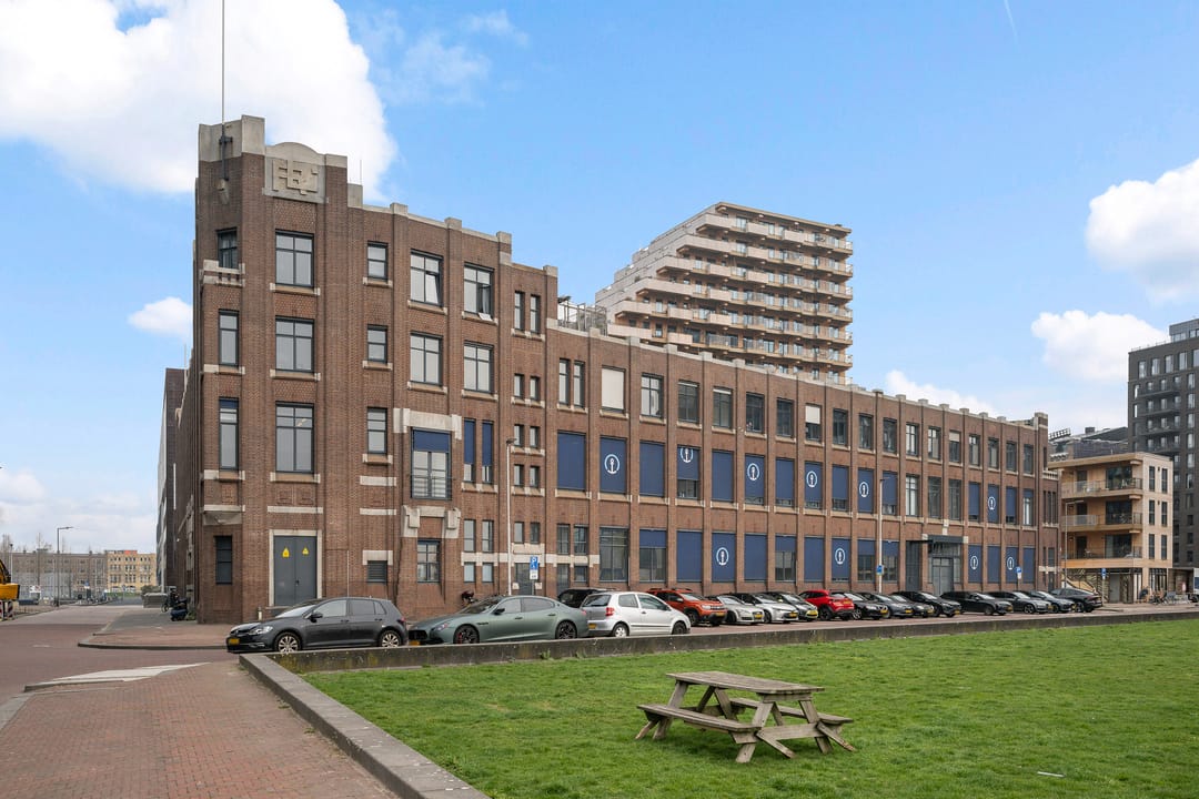 Foto 1 van Lloydstraat 43