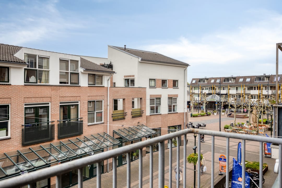 Photo 22 of Johan Frisostraat 80