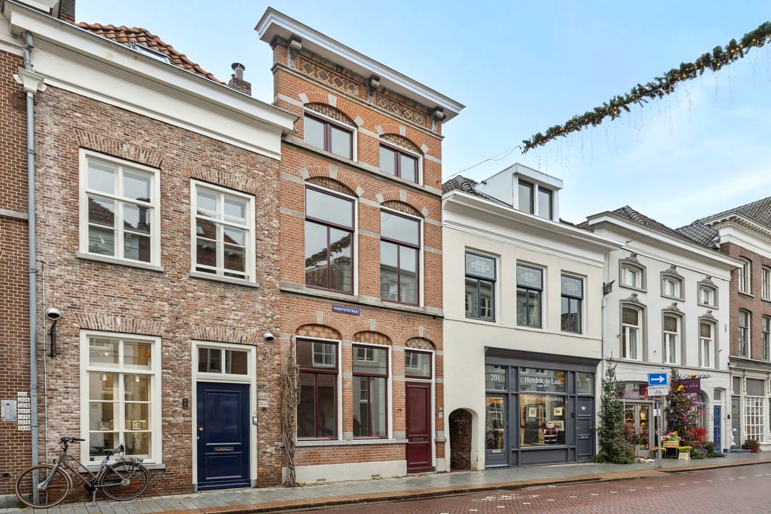 Foto 1 van Vughterstraat 203