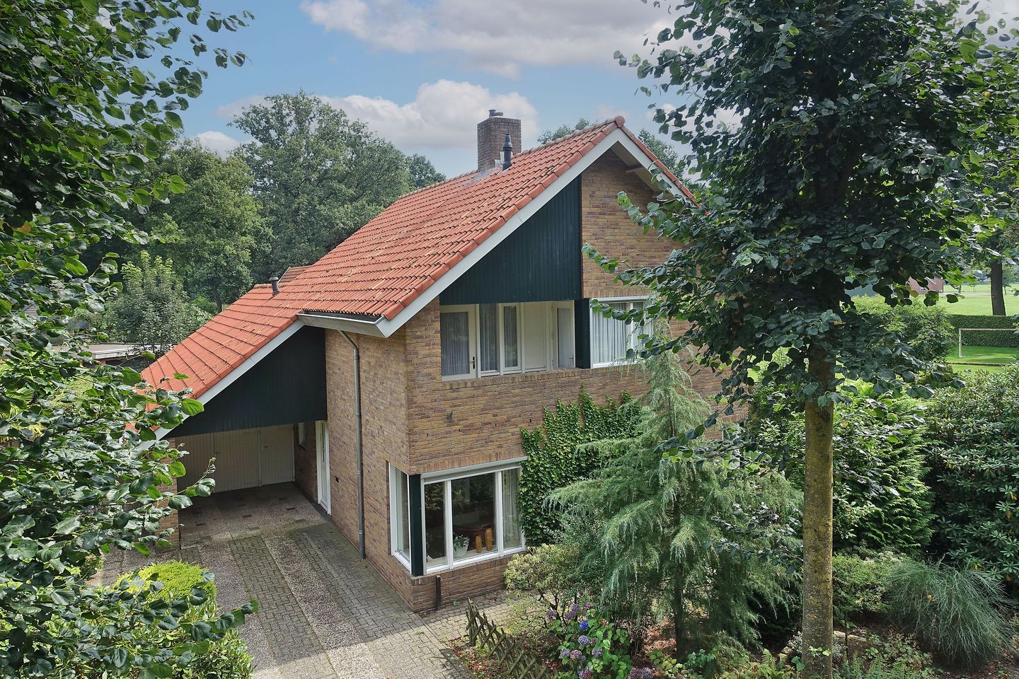 Foto 44 van Bijenlaan 4