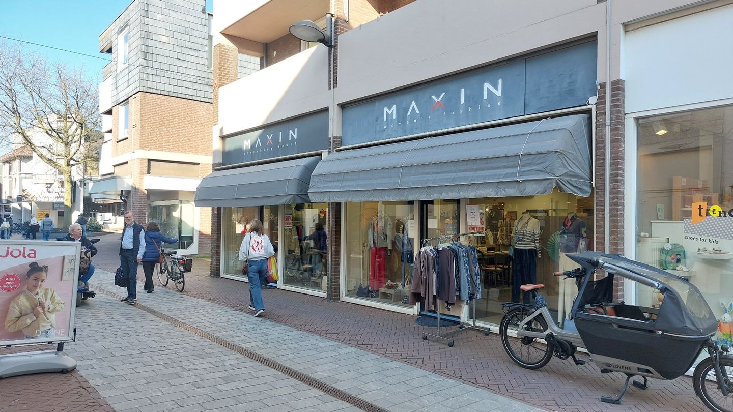 View photo 1 of Beekstraat 8