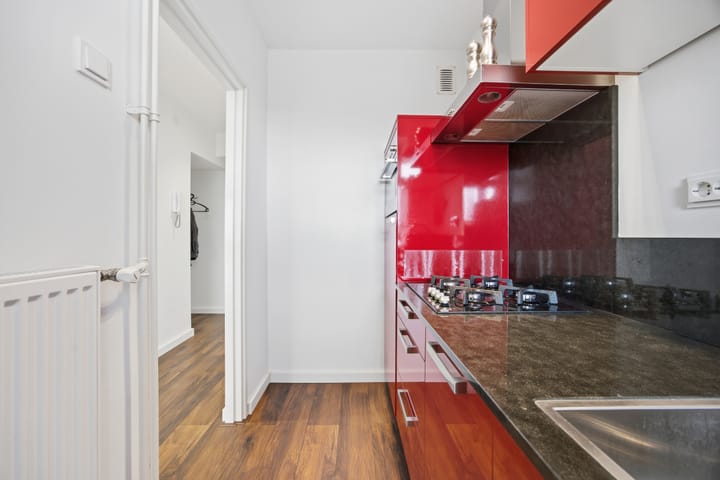 Appartement te koop: Suze Groeneweglaan 293, Rotterdam