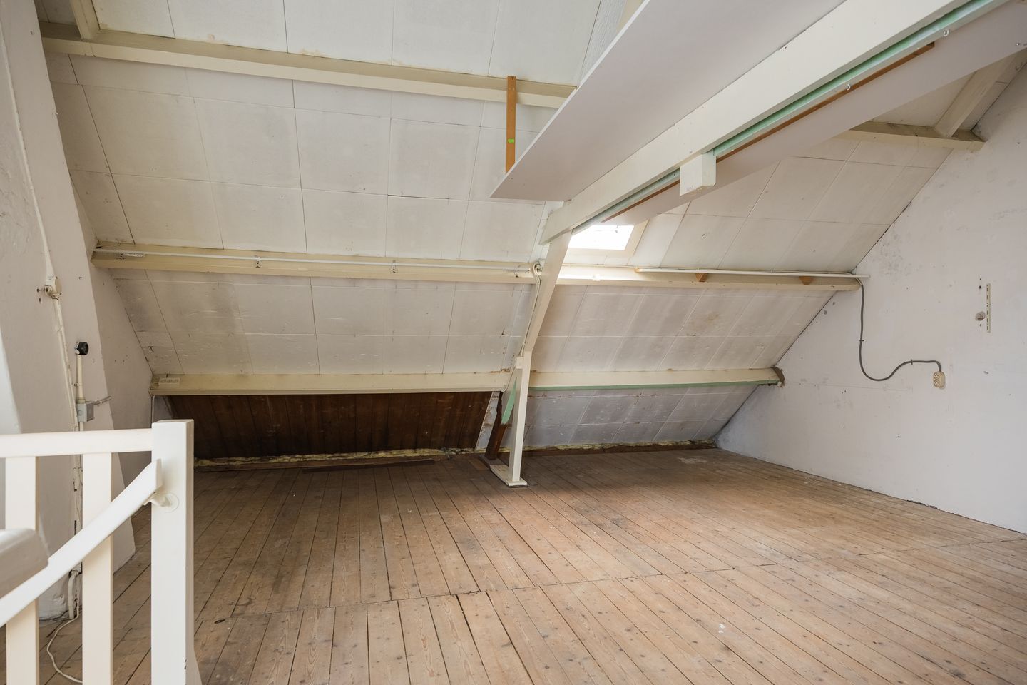 Photo 19 of Albert Cuypstraat 33