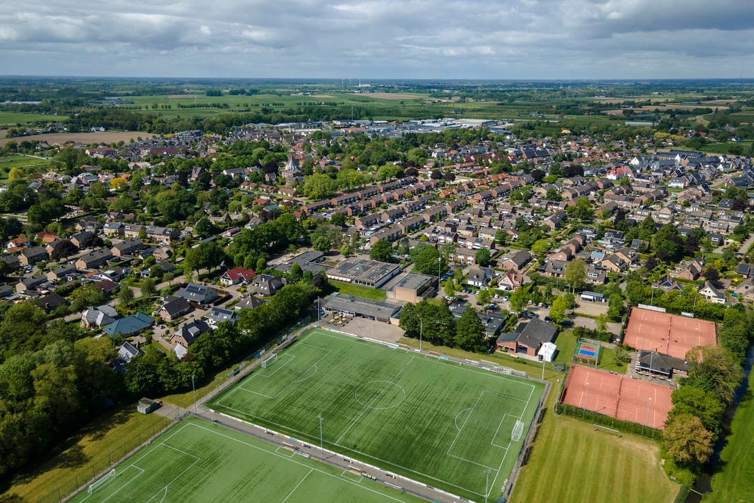 Photo 41 of Sportveldstraat 8