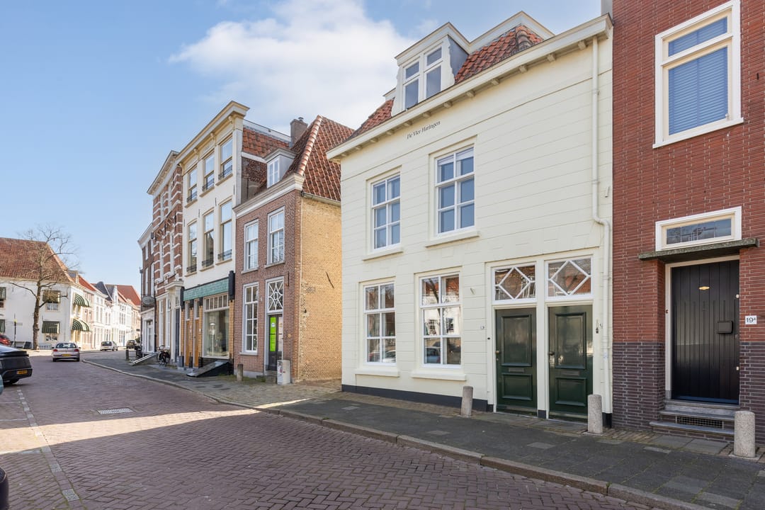 Foto 1 van Zuidzijde Haven 17