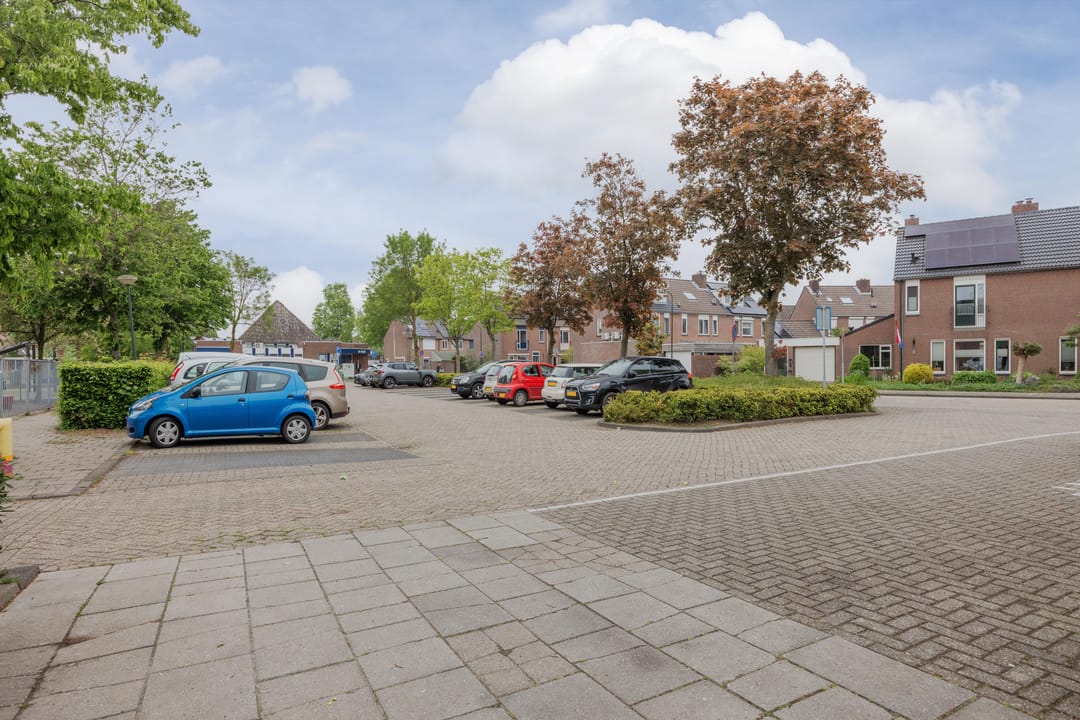 Photo 8 of Burgemeester Krijgsmangeerde 41