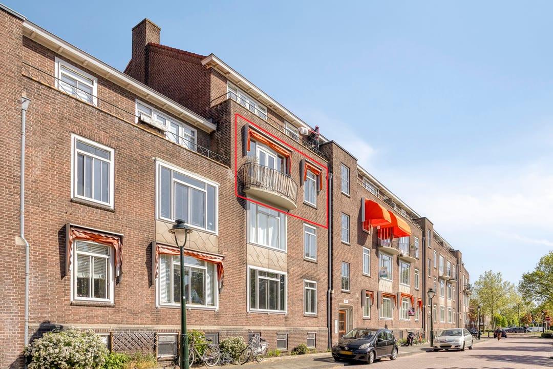Photo 1 of Jacob van Ruysdaelstraat 45