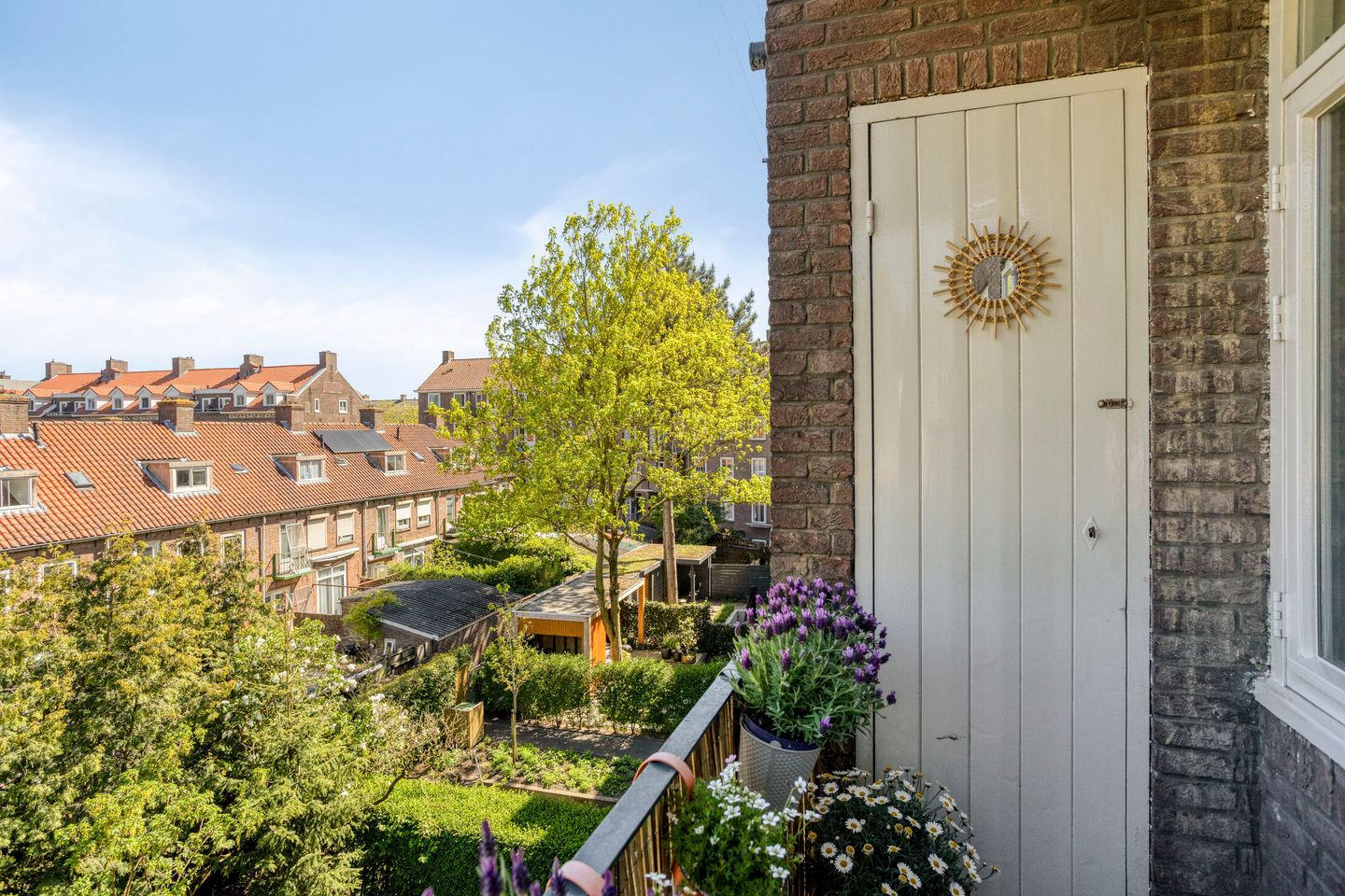 Photo 14 of Jacob van Ruysdaelstraat 45