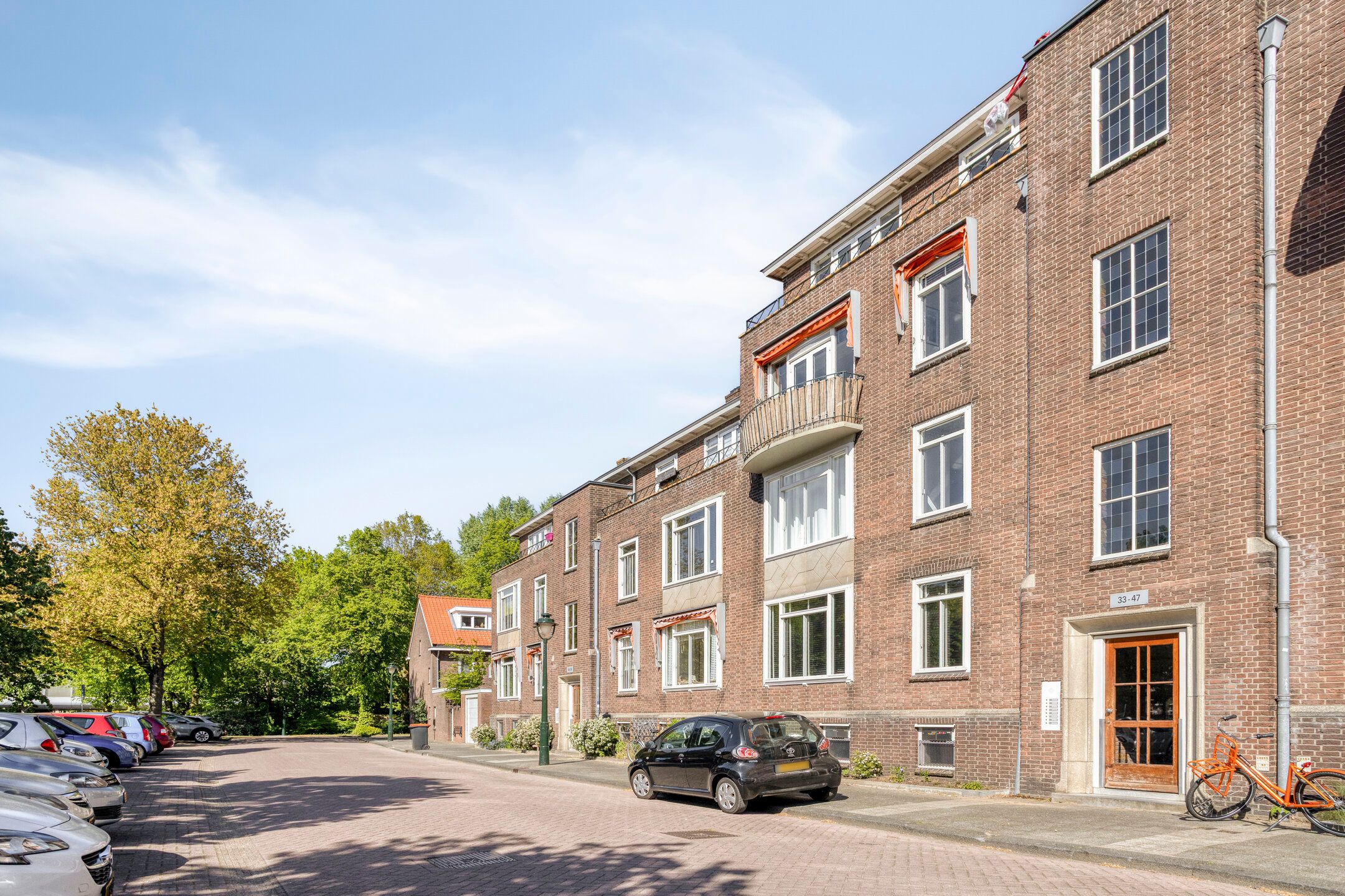 Photo 21 of Jacob van Ruysdaelstraat 45