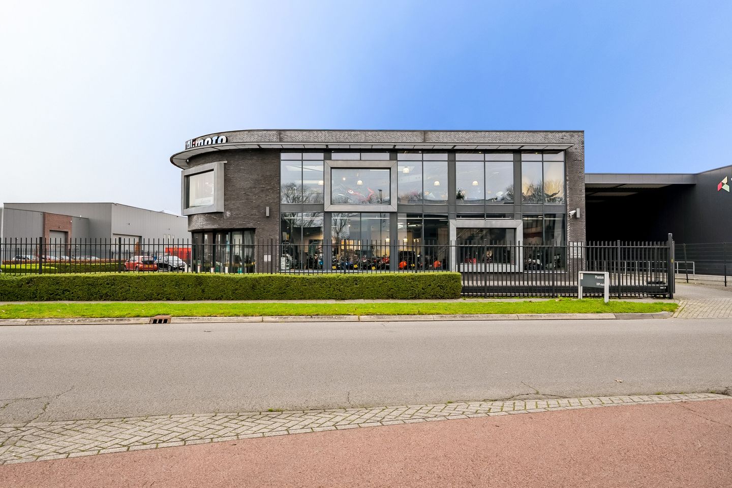 Bekijk foto 5 van Phantom 1