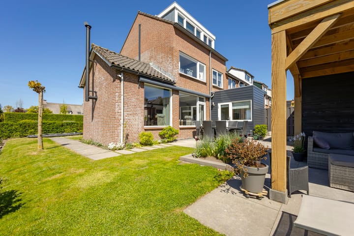 Photo 4 of Schoolstraat 19