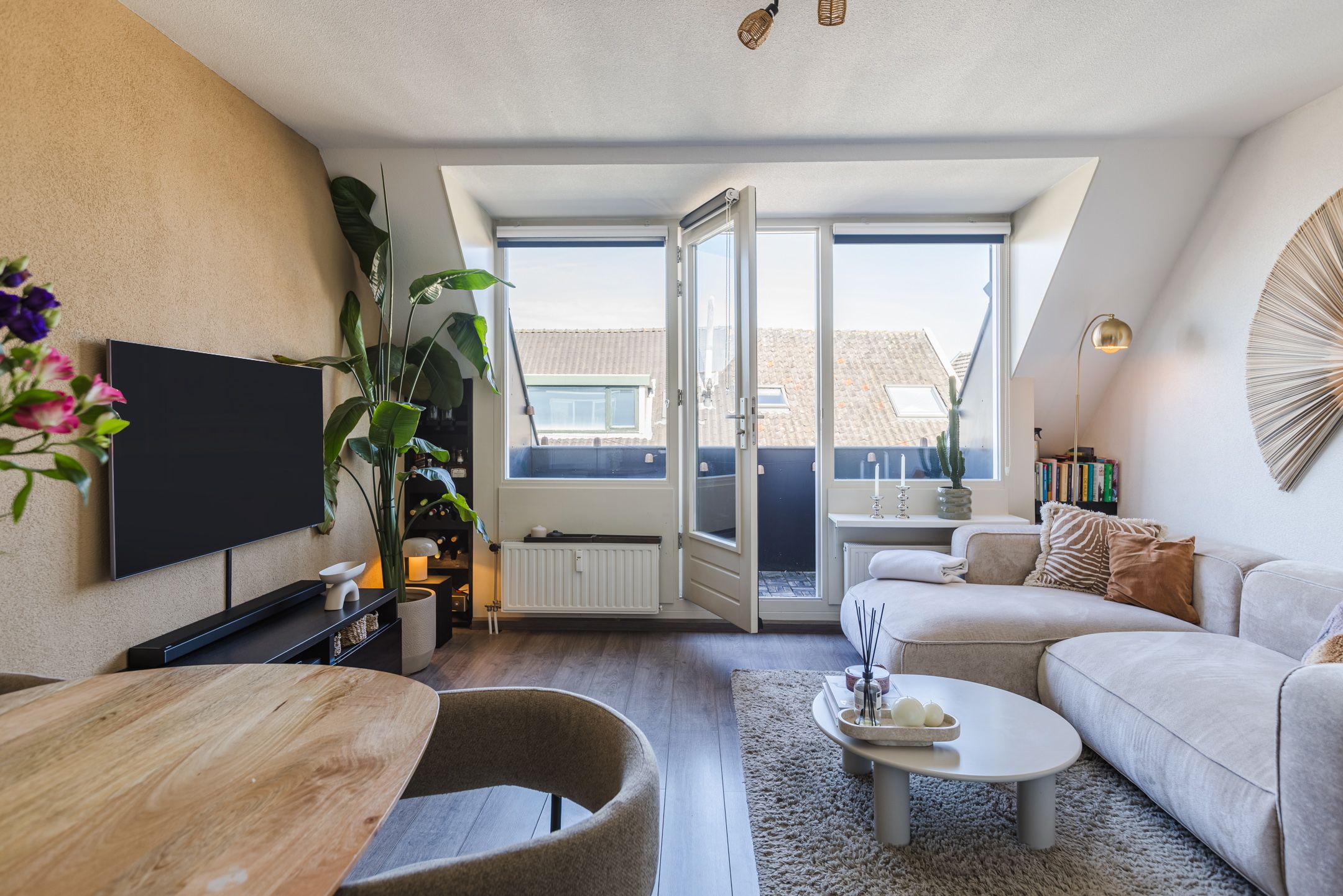 van Tolstraat 4-R 4 r