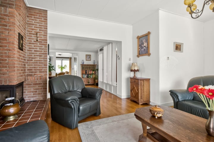 Vrijstaande woning te koop: Burgemeester Prinslaan 15, Ede