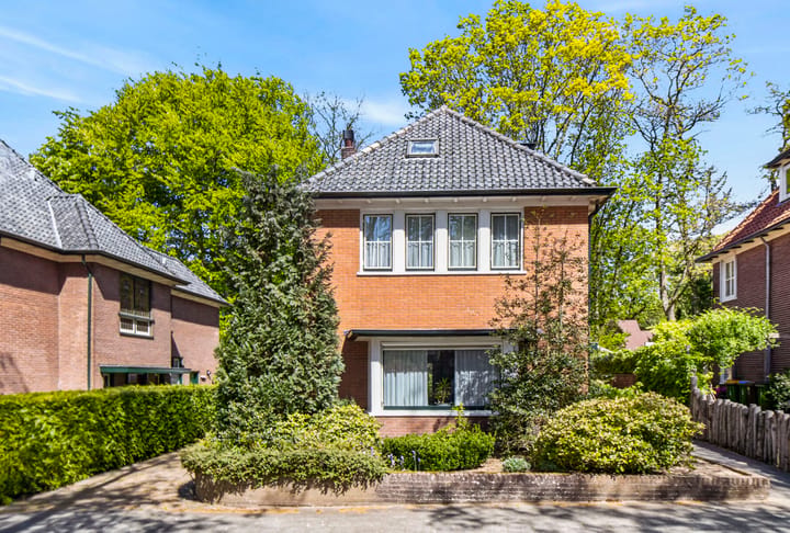 Vrijstaande woning te koop: Burgemeester Prinslaan 15, Ede