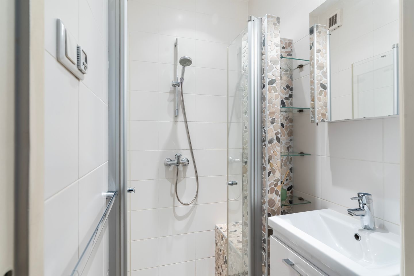 Photo 25 of Witte de Withstraat 21-B