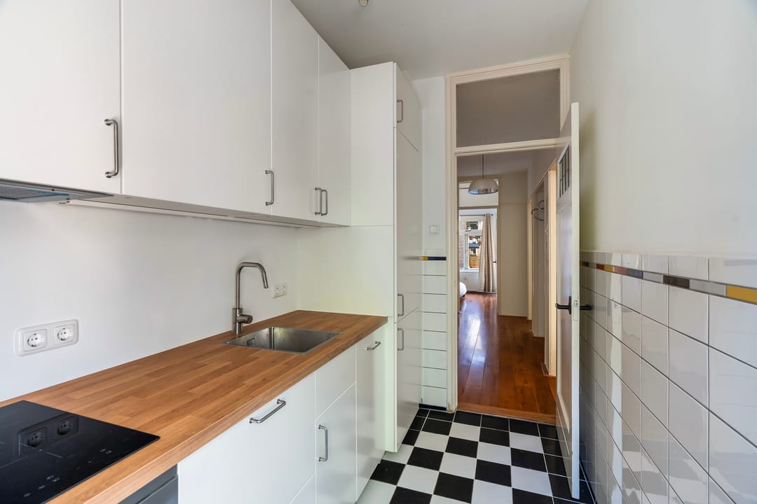 Photo 17 of Witte de Withstraat 21-B