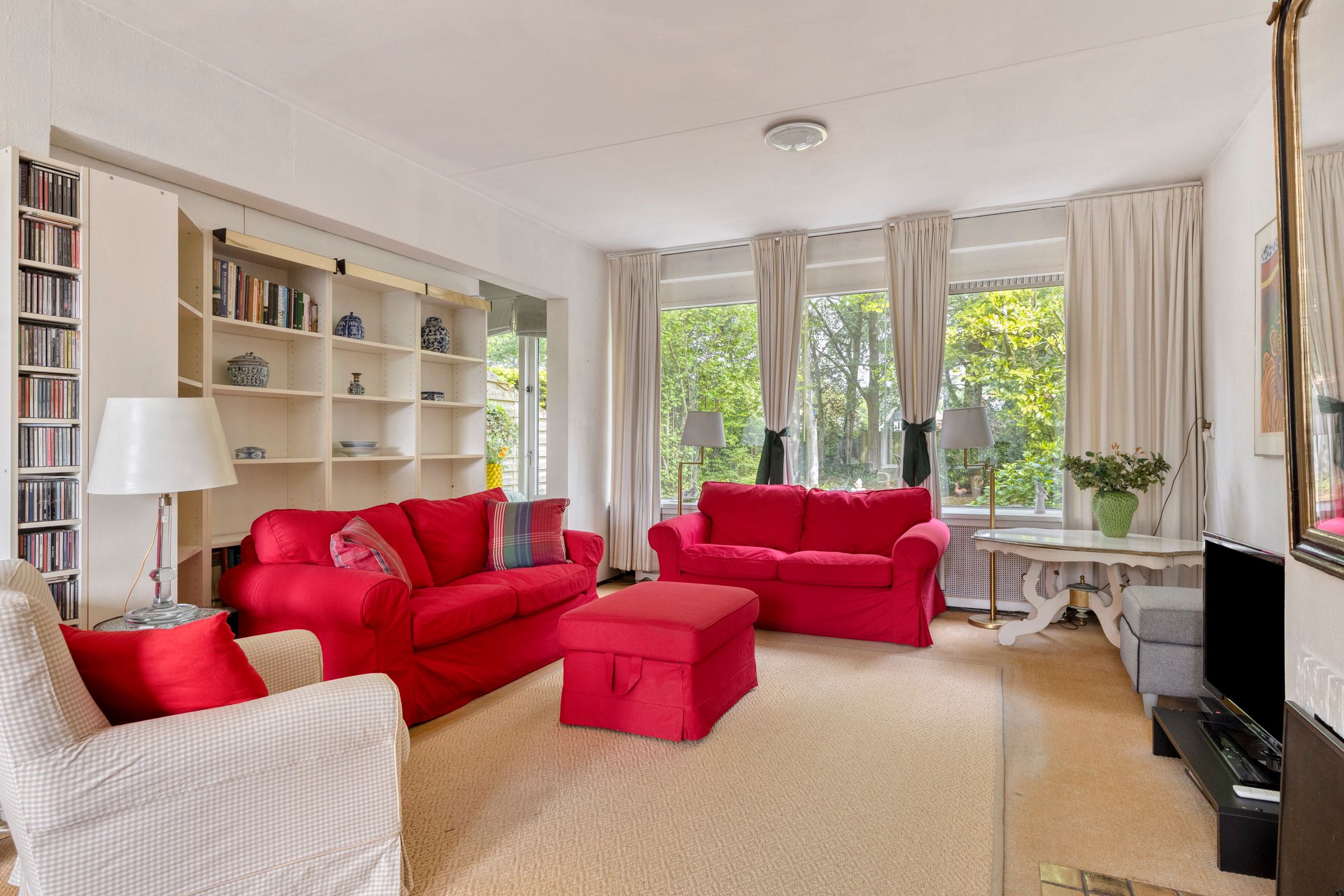 Spacious Family Home with Impressive Deep Garden in Green Middelburg Neighborhood — 15