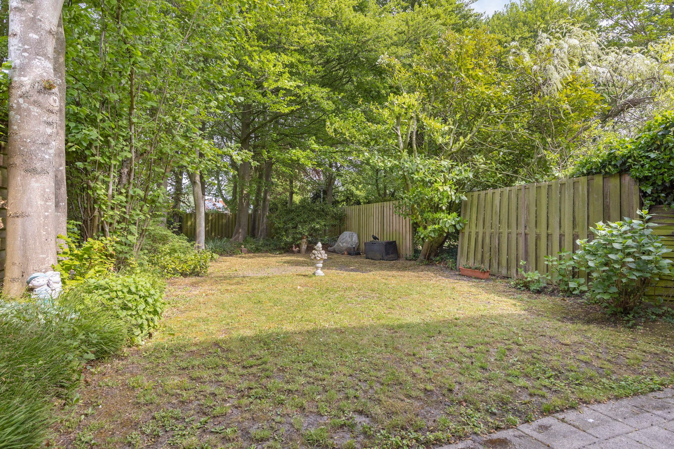 Spacious Family Home with Impressive Deep Garden in Green Middelburg Neighborhood — 42