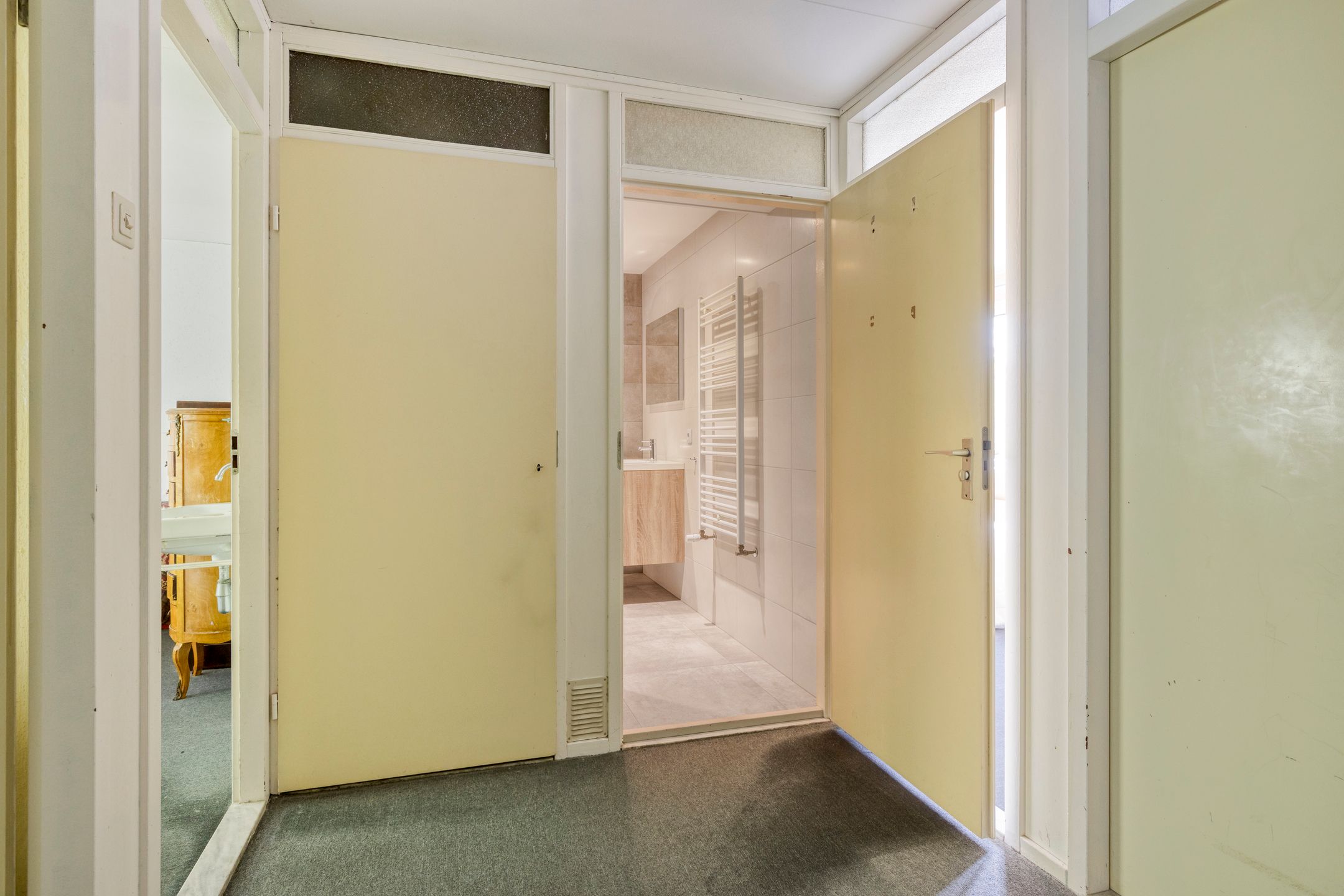 Spacious Family Home with Impressive Deep Garden in Green Middelburg Neighborhood — 27