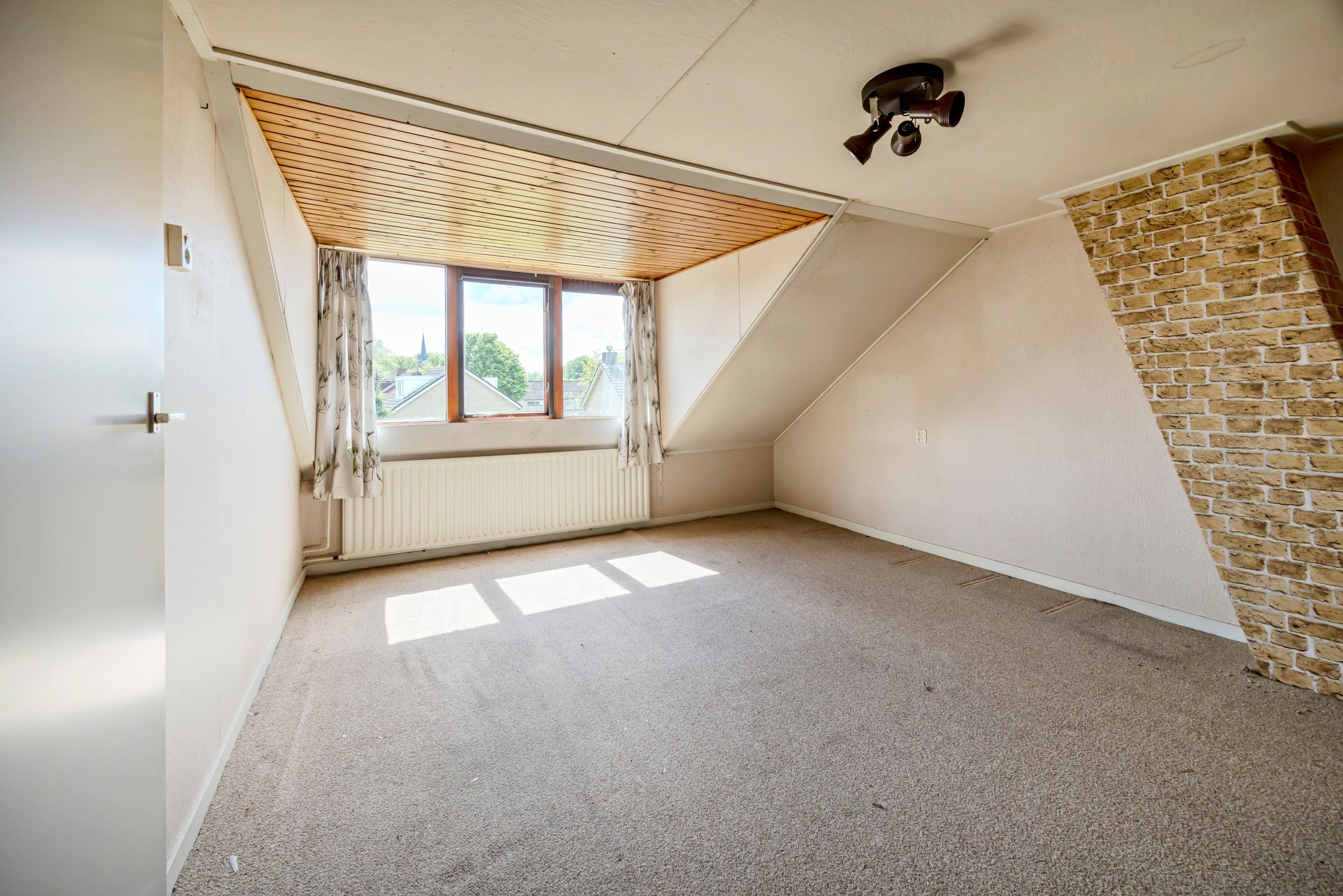 Photo 27 of Vroenhoutstraat 14