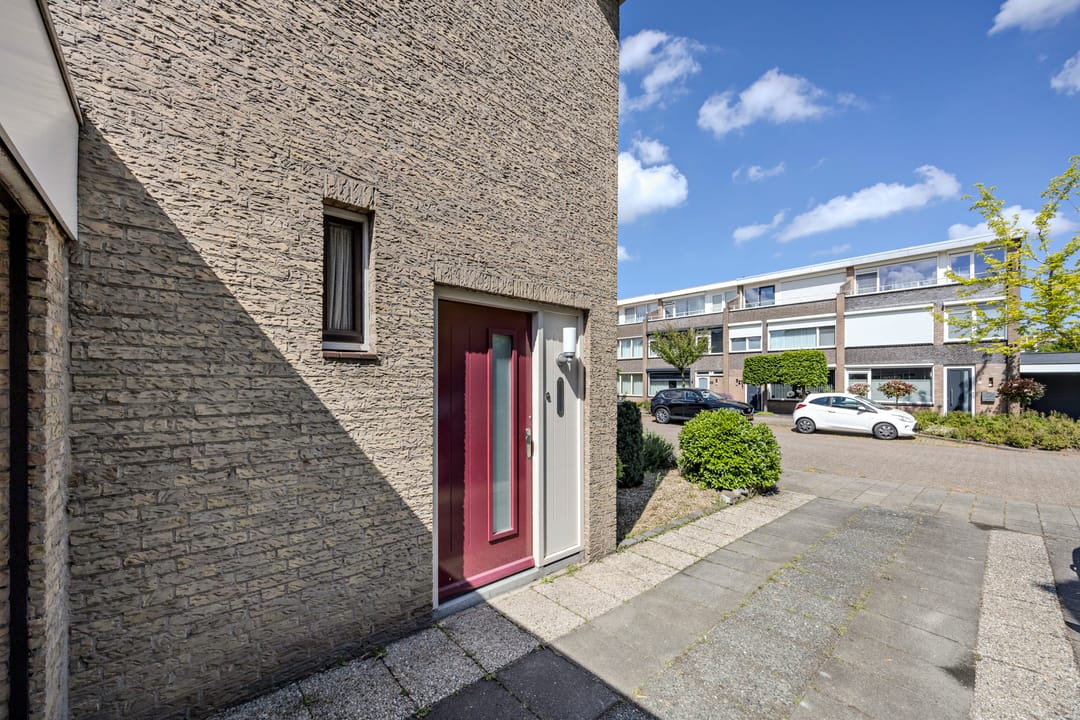 Photo 41 of Vroenhoutstraat 14